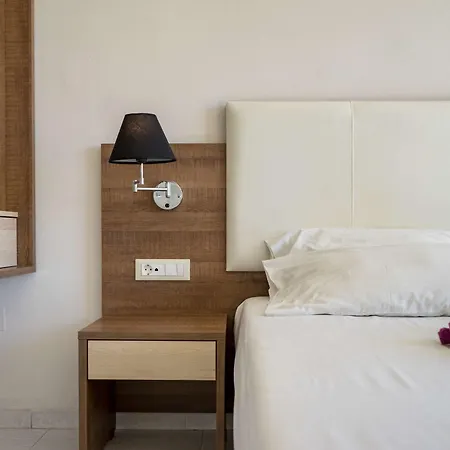 Stamos Otel