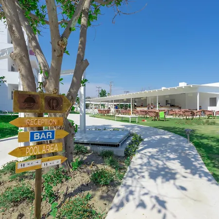 Stamos Отель 2*