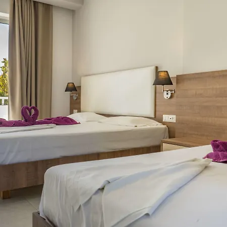 Otel Stamos 2*