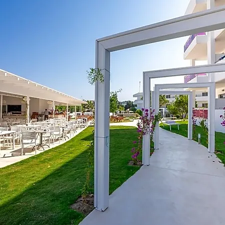Otel Stamos 2*