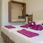 Hotel Stamos 2*