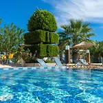 Stamos Hotel 2*